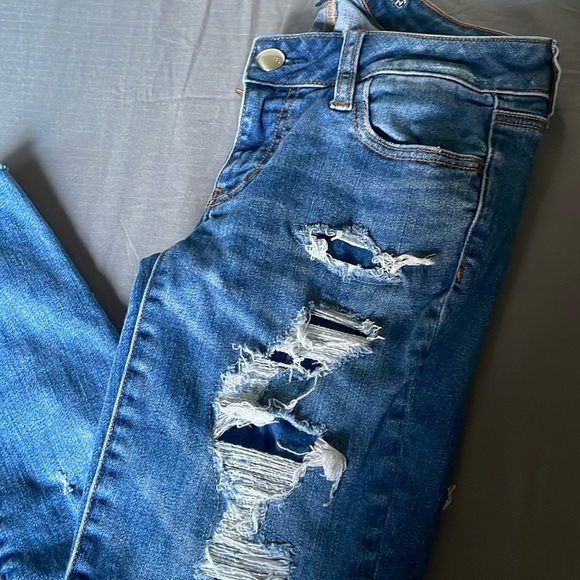 American Eagle Super Stretch Super Low Jegging Distressed Raw Hem US 4 - Picture 2 of 7